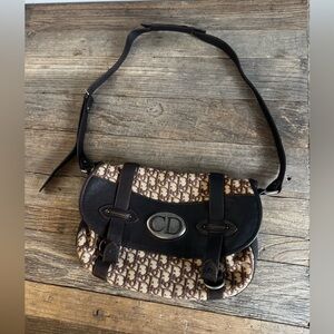 VINTAGE CHRISTIAN DIOR MESSENGER BAG. GUARANTEED AUTHENTIC. 🤎 💼 🤎